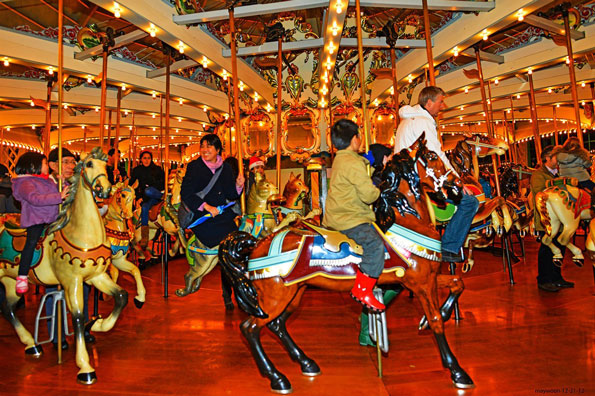 Carousel1