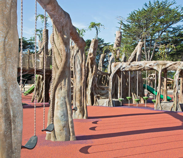 elinor-friend-playground